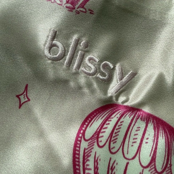 Blissy Wicked Silk Pillowcase in Pale Green with Magenta Print - Picture 3 of 6